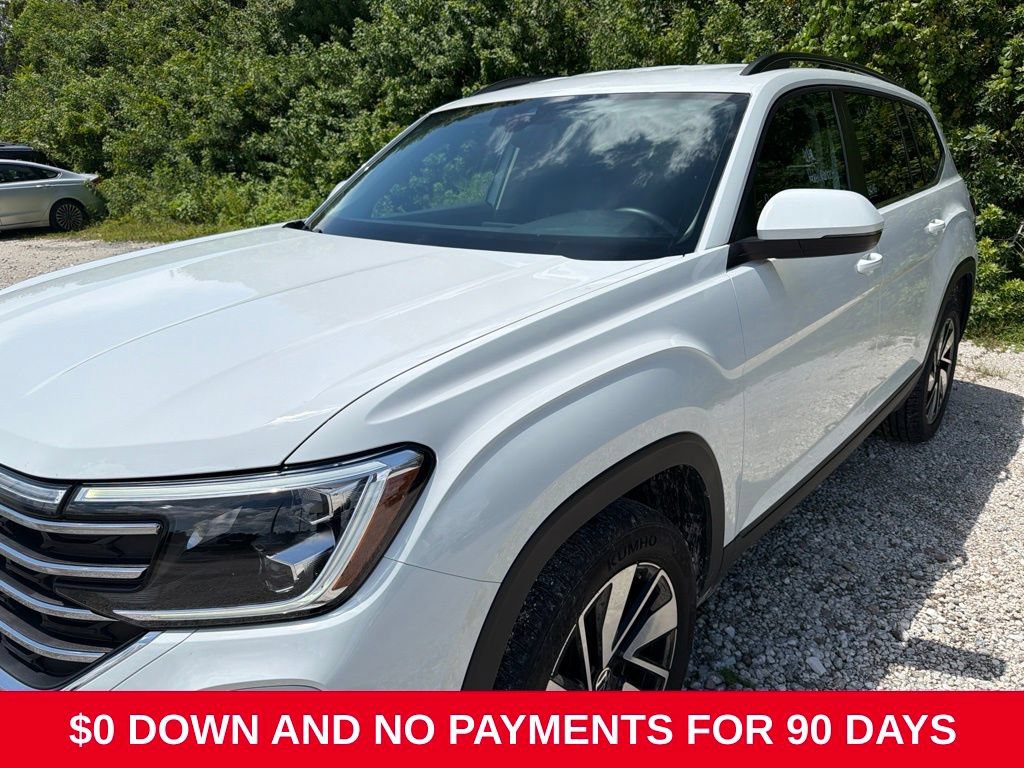 Used 2025 Volkswagen Atlas SE FWD image 1