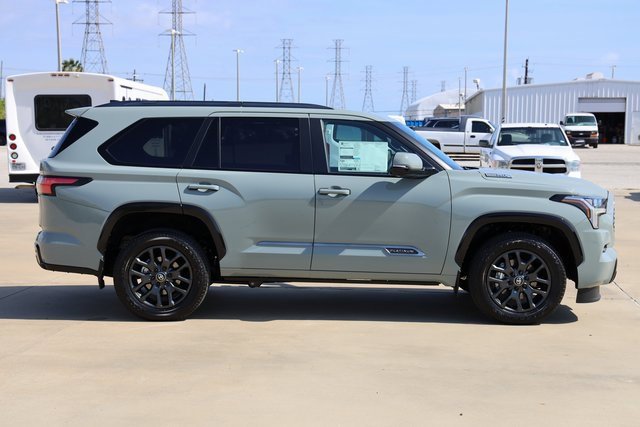 New 2026 Toyota Sequoia Platinum image 4
