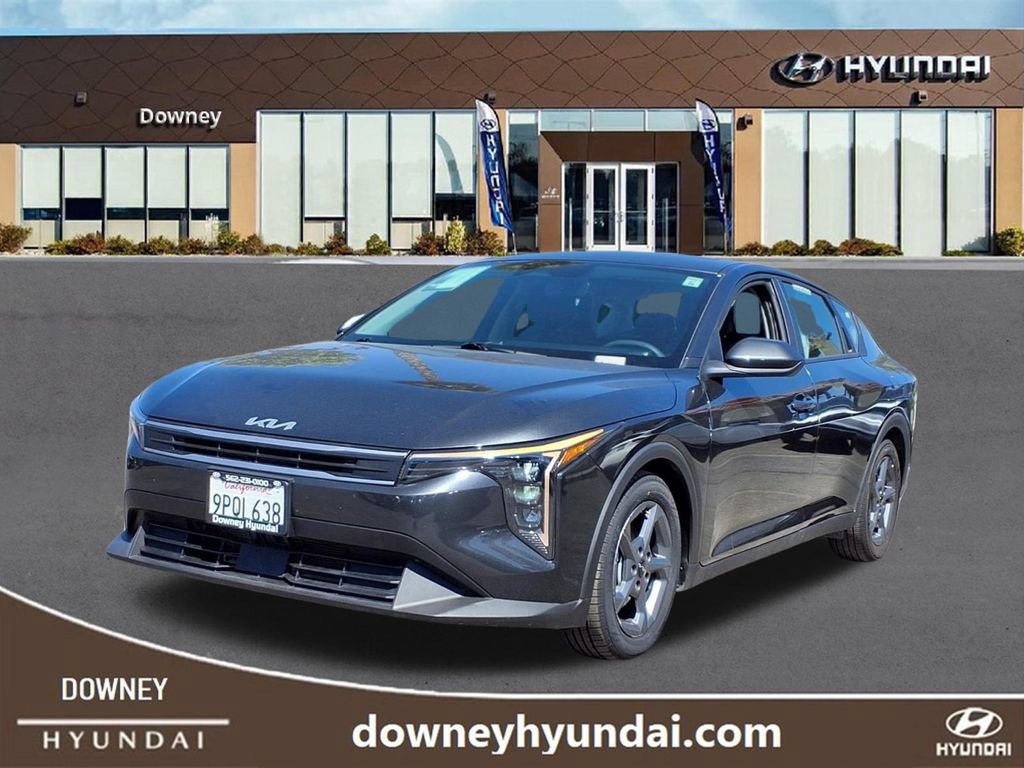 Used 2025 Kia K4 FWD image 1