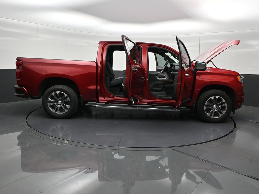 Used 2025 Chevrolet Silverado 1500 High Country RWD image 34