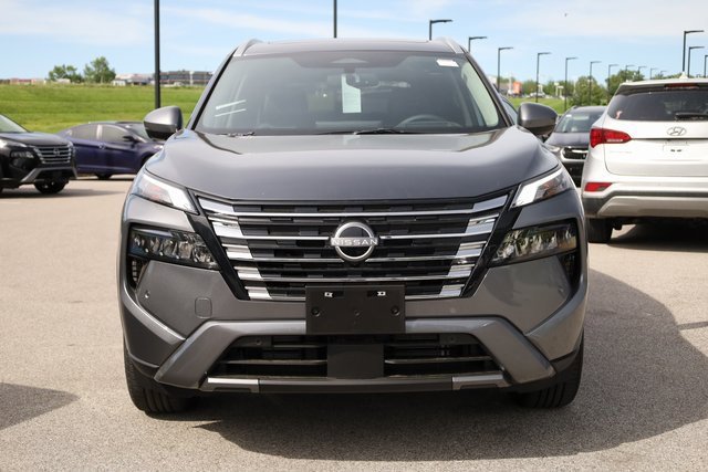 New 2025 Nissan Rogue SL w/ Tech Package image 3