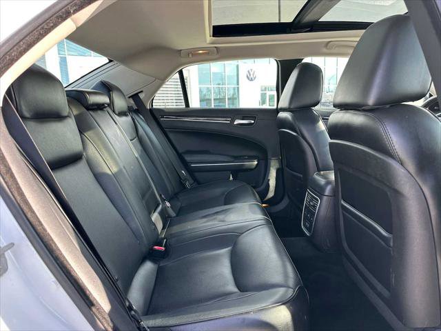 Used 2015 Chrysler 300 C w/ Light Group image 12