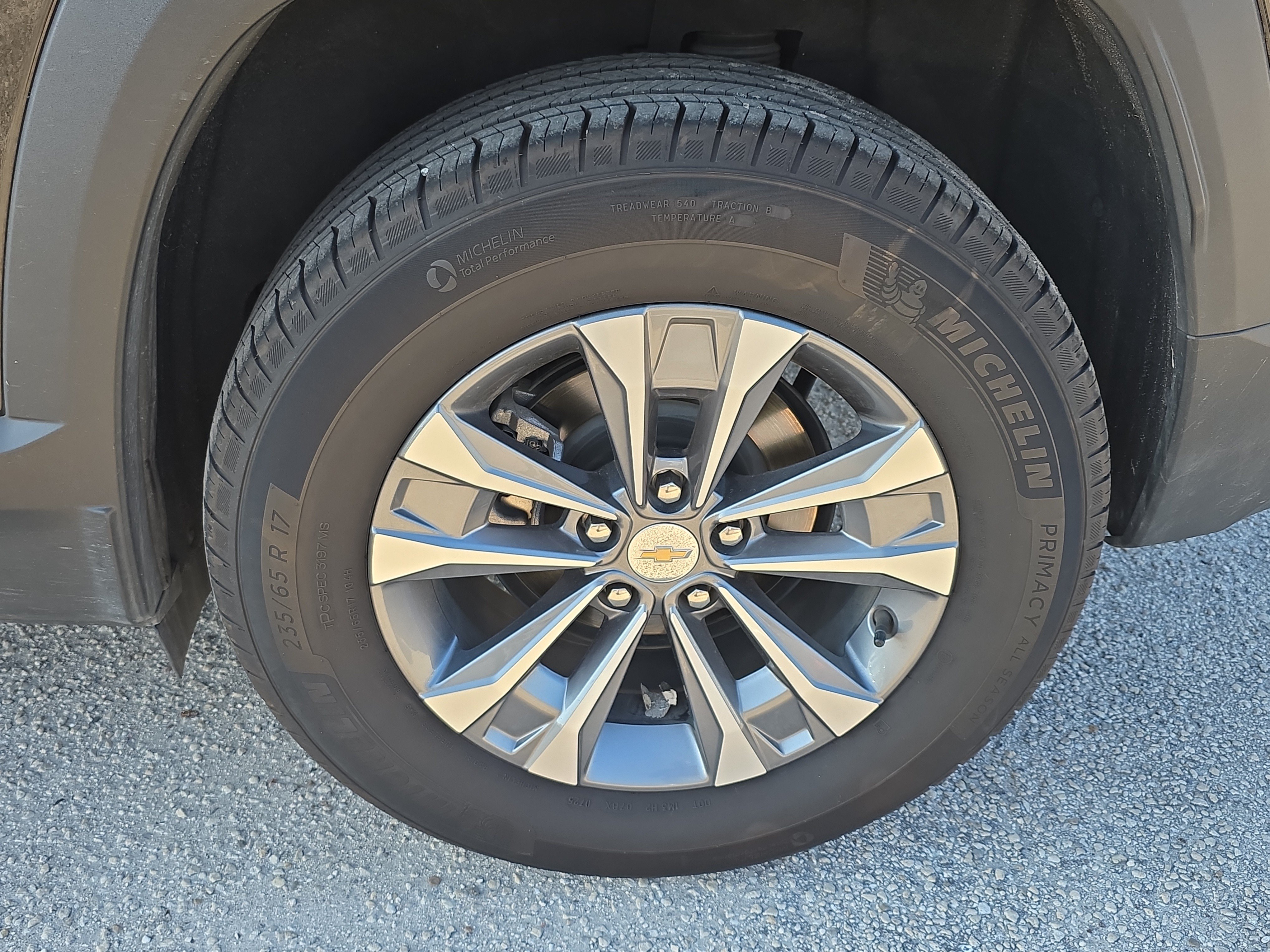 Used 2025 Chevrolet Equinox LT AWD/4WD image 12