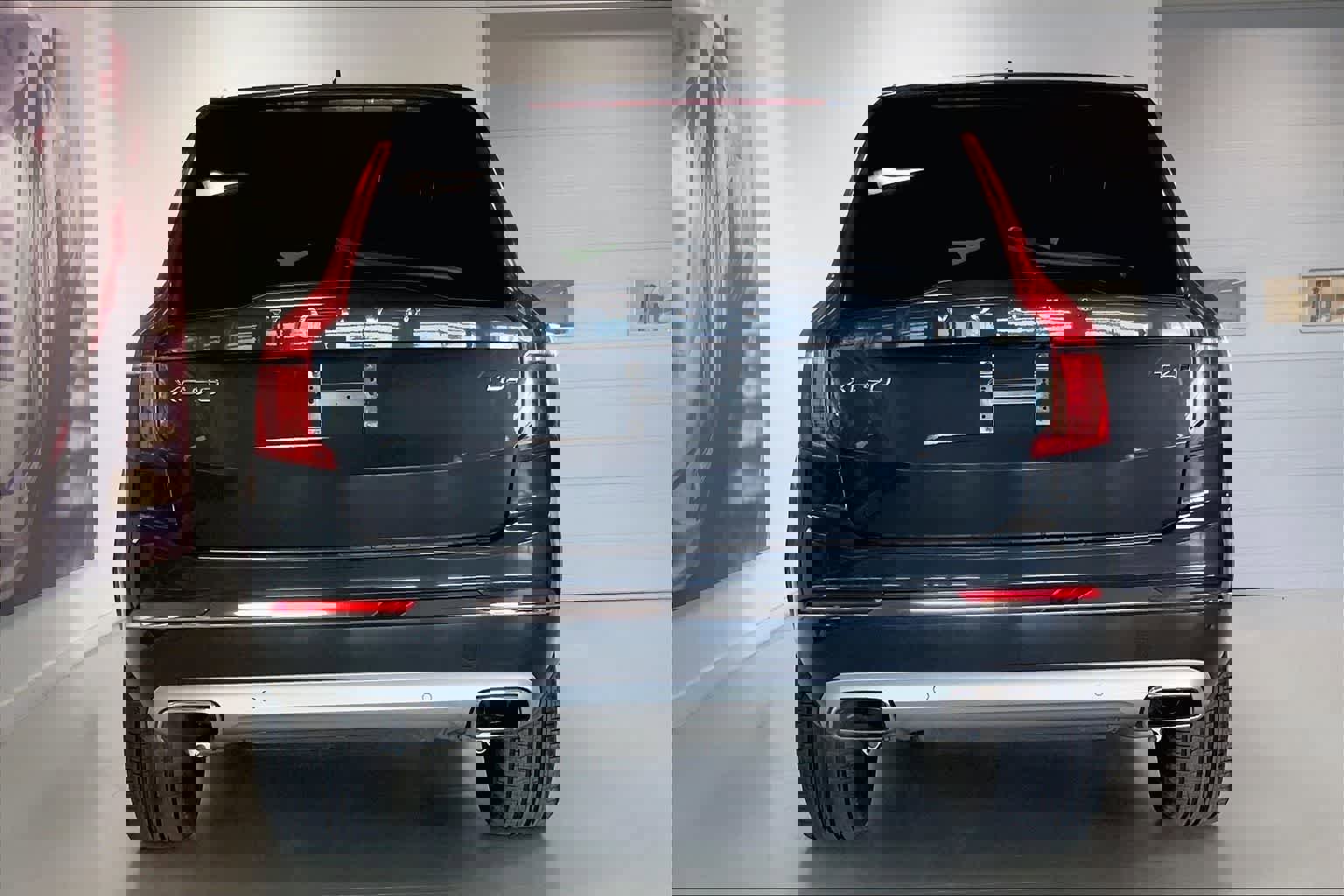 Used 2021 Volvo XC90 T6 Inscription w/ Climate Package image 5