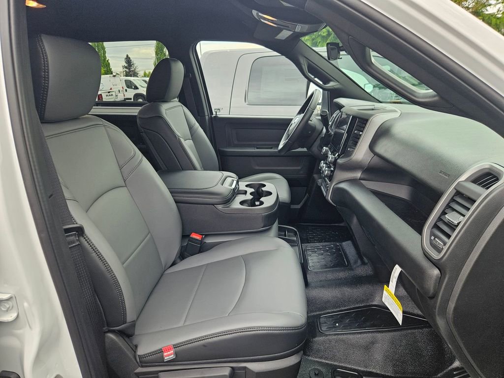 New 2026 RAM 5500 Tradesman AWD/4WD image 29