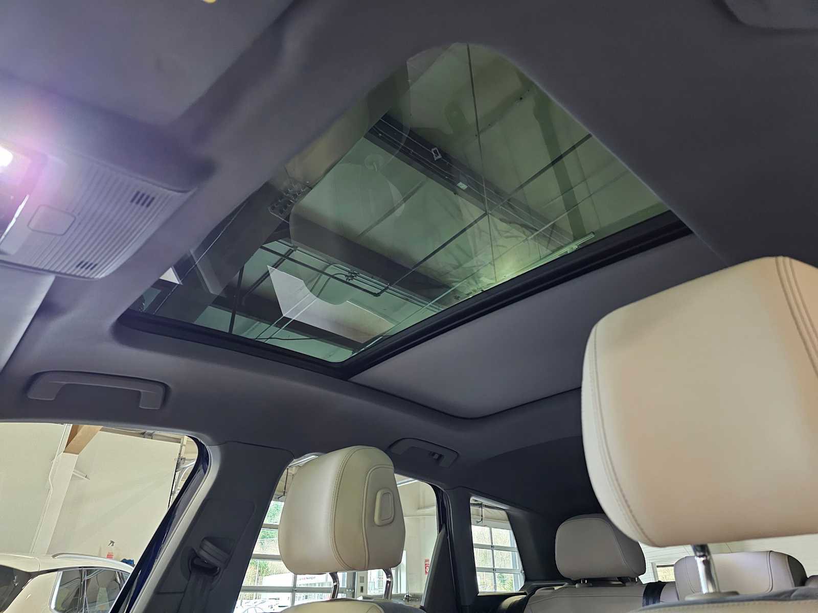 Used 2023 Audi Q4 e-tron Premium Plus w/ Premium Plus image 24