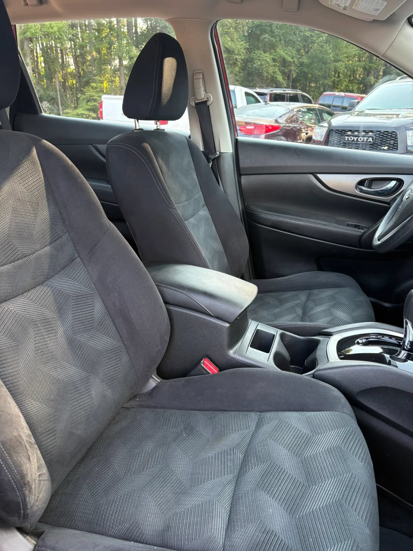 Used 2016 Nissan Rogue S AWD/4WD image 33