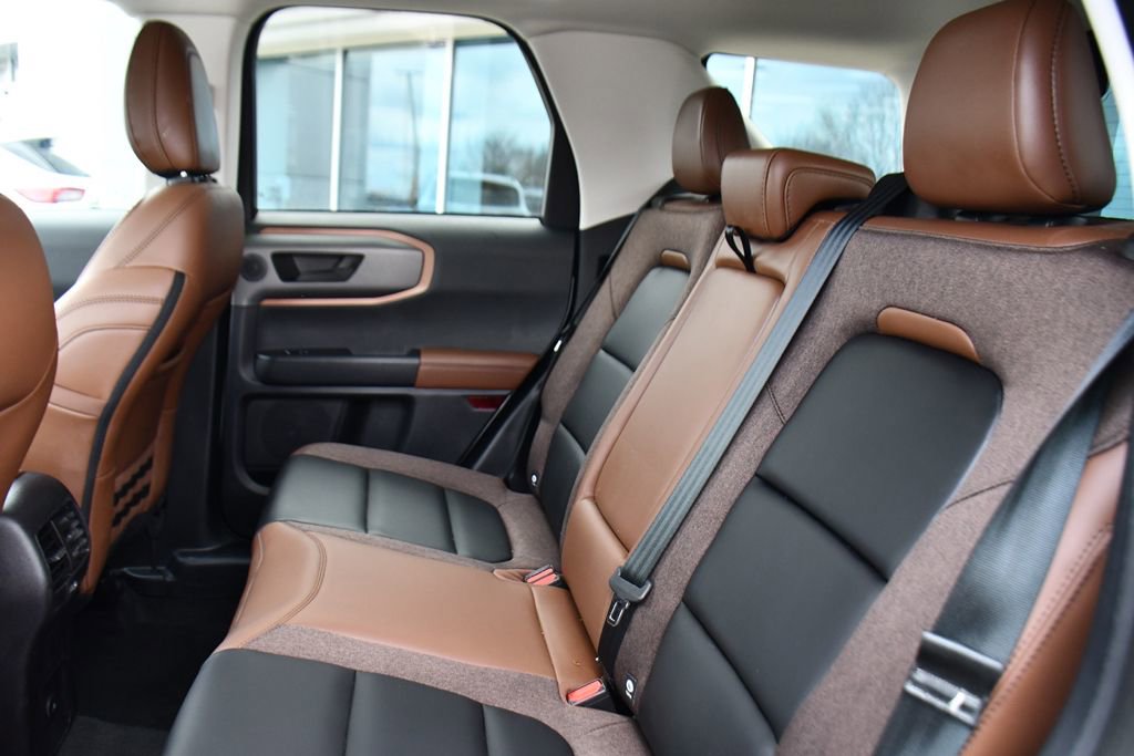 Used 2025 Ford Bronco Sport Outer Banks w/ Outer Banks Tech Package+ AWD/4WD image 19