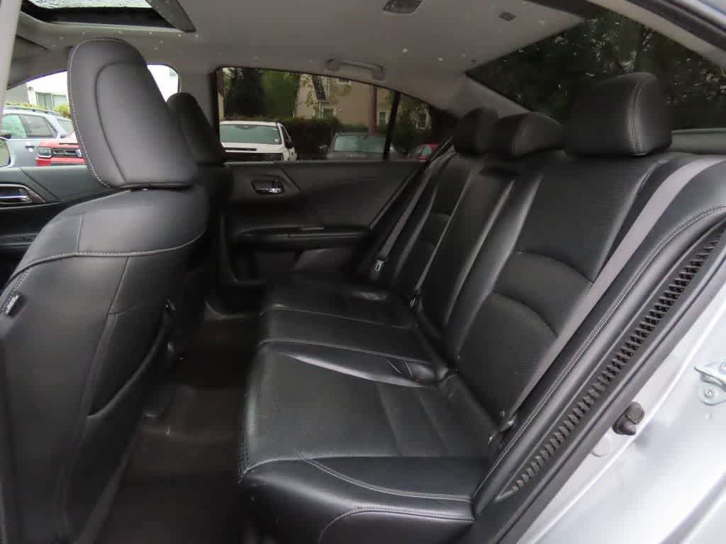 Used 2017 Honda Accord EX-L image 14