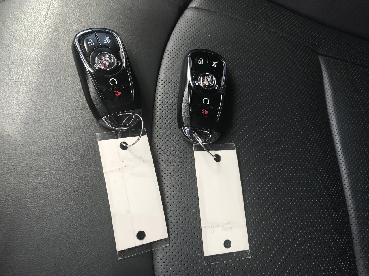 Used 2023 Buick Enclave Essence image 30