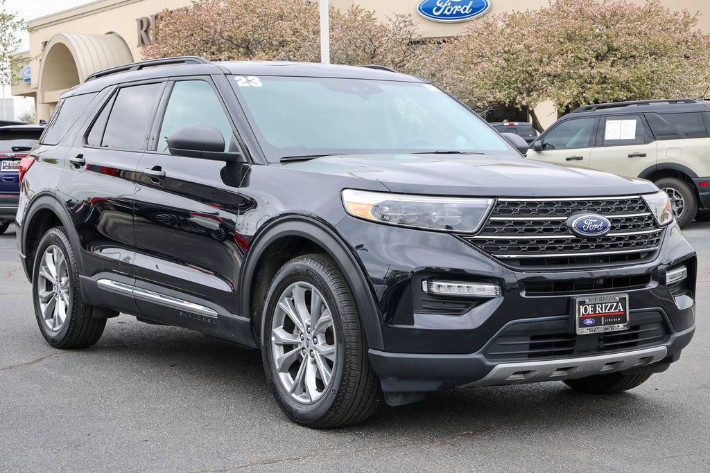 Certified 2023 Ford Explorer XLT w/ Equipment Group 202A AWD/4WD image 24