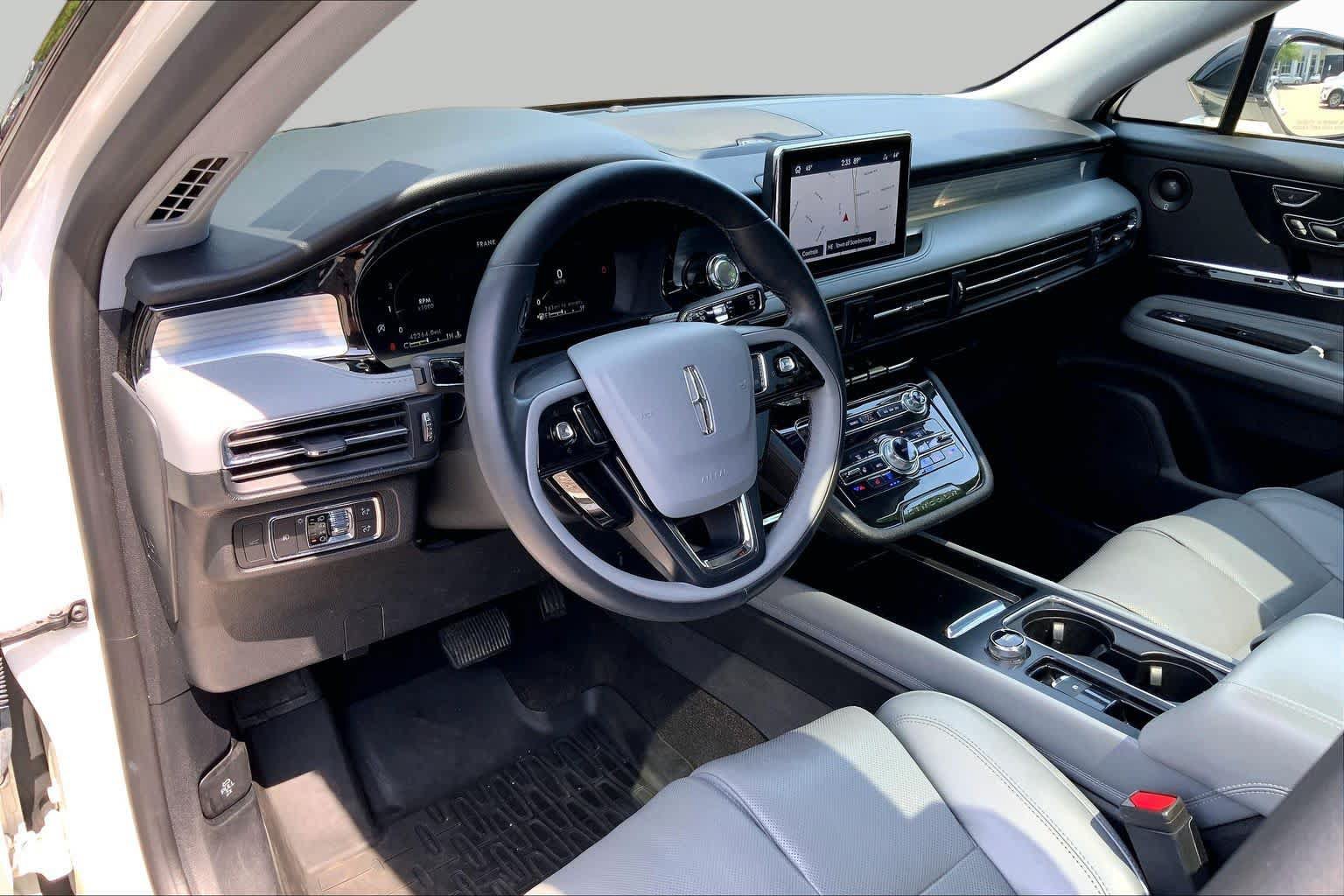 Used 2022 Lincoln Corsair Reserve w/ Equipment Group 201A AWD/4WD image 18