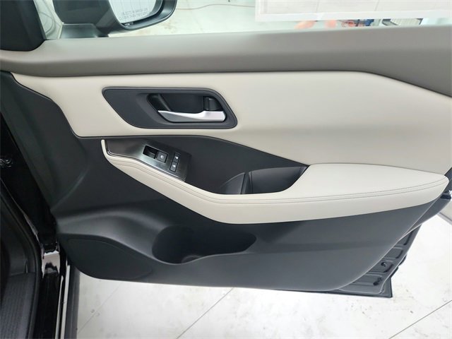 New 2025 Nissan Rogue SV image 33