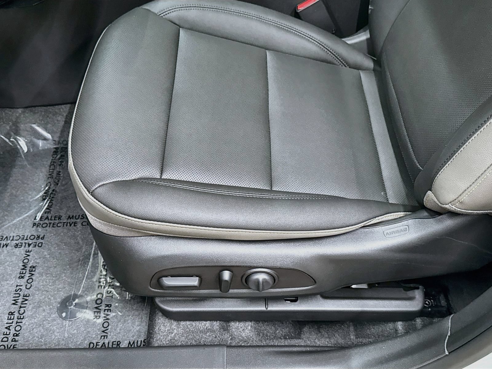 New 2026 Chevrolet Trax ACTIV w/ Sunroof Package FWD image 22