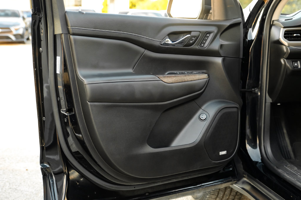 Used 2023 GMC Acadia Denali FWD image 41