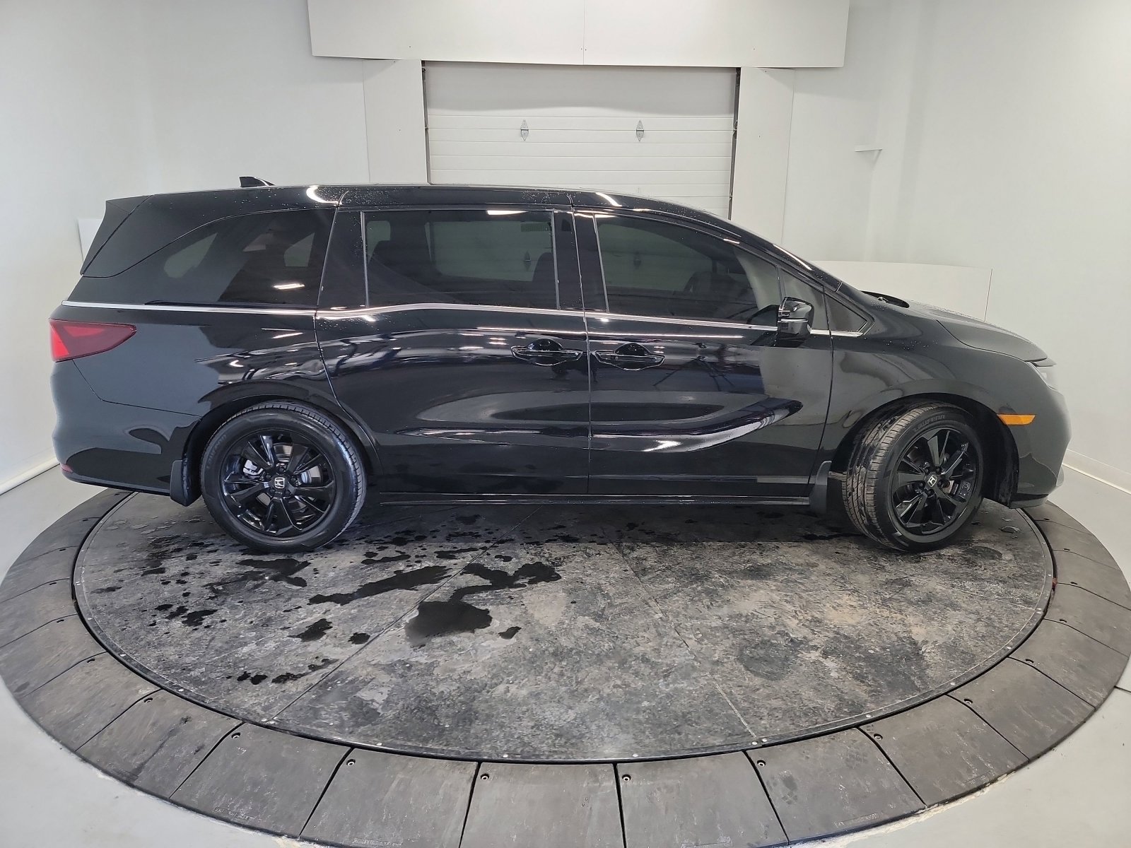 Certified 2023 Honda Odyssey Sport image 11