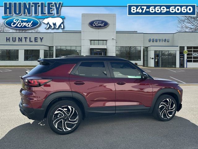 Used 2025 Chevrolet TrailBlazer RS w/ Convenience Package FWD image 3