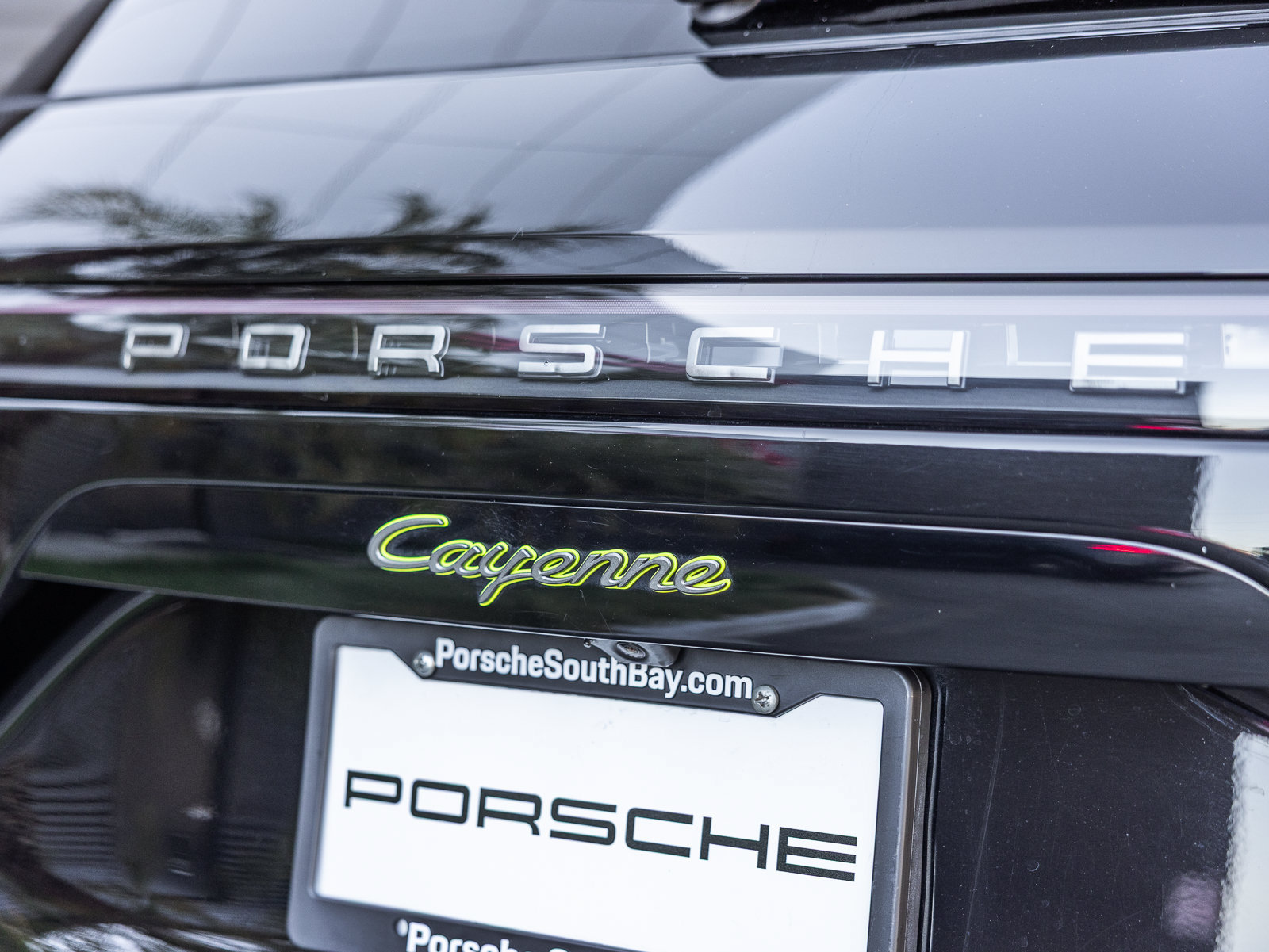 Certified 2023 Porsche Cayenne Platinum Edition AWD/4WD image 25