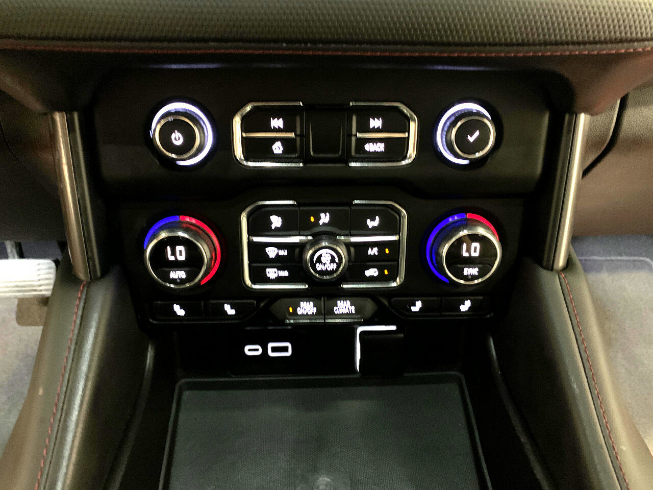 Used 2022 Chevrolet Tahoe RST w/ Luxury Package image 38