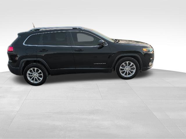 Used 2019 Jeep Cherokee Latitude w/ Popular Appearance Group FWD image 2