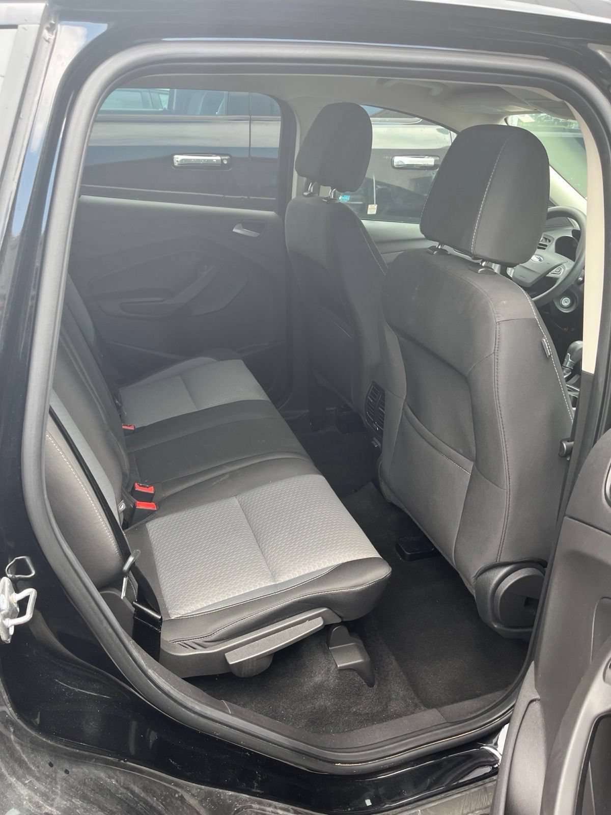 Used 2017 Ford Escape SE AWD/4WD image 13