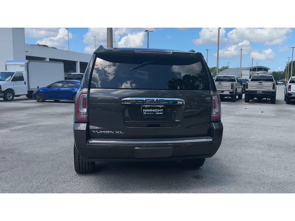 Used 2020 GMC Yukon XL Denali w/ Denali Premium Package RWD image 7