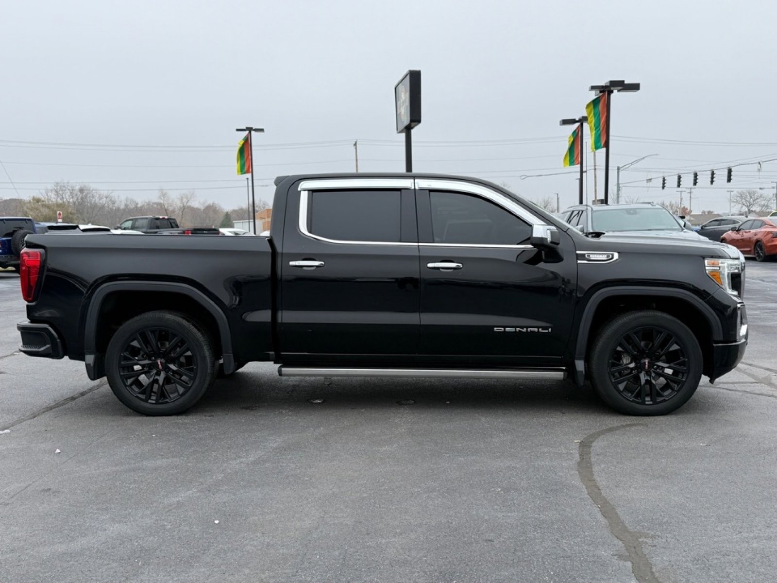 Used 2021 GMC Sierra 1500 Denali image 9