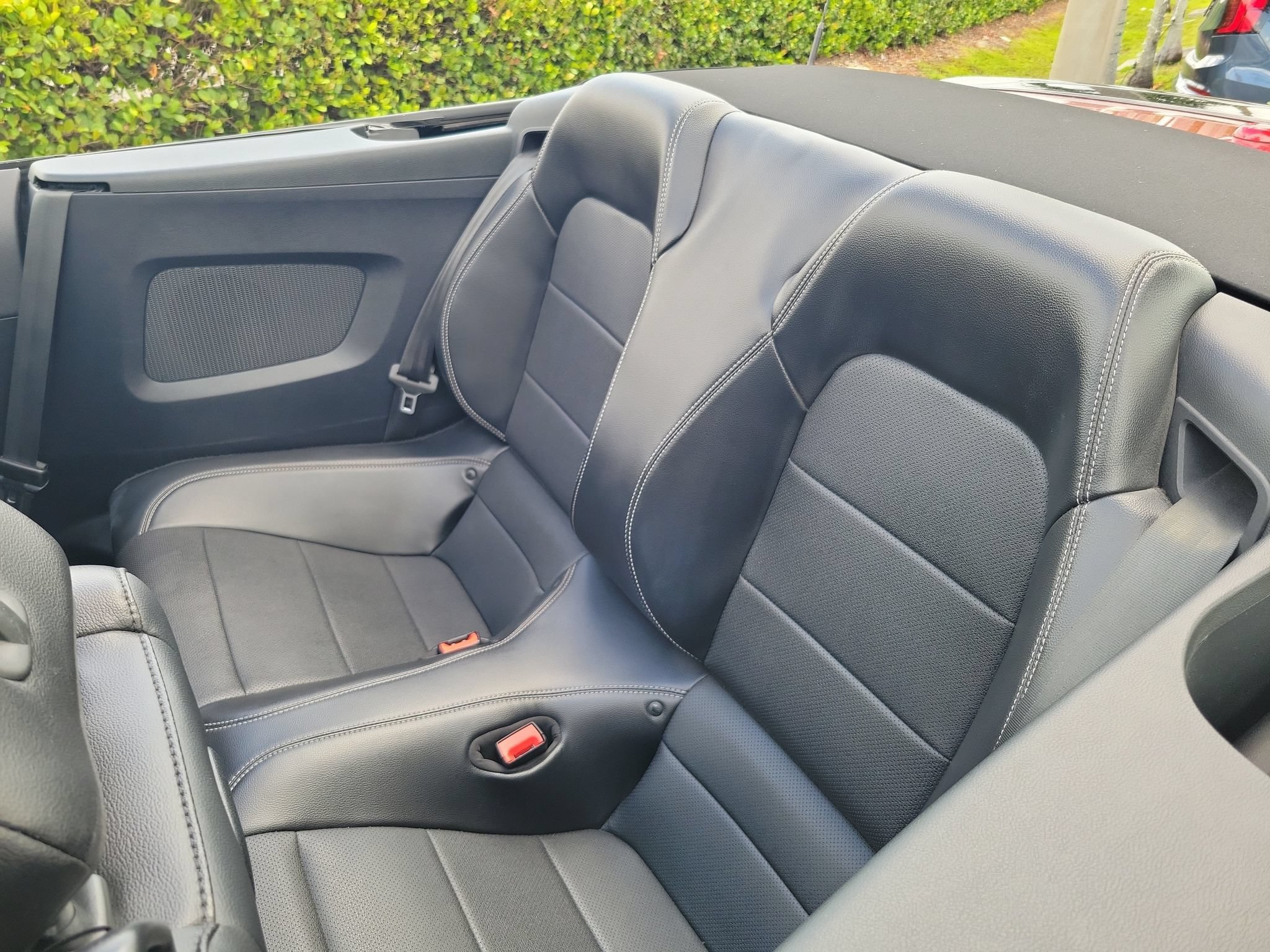 Used 2020 Ford Mustang GT Premium w/ Ford Safe & Smart Package RWD image 10