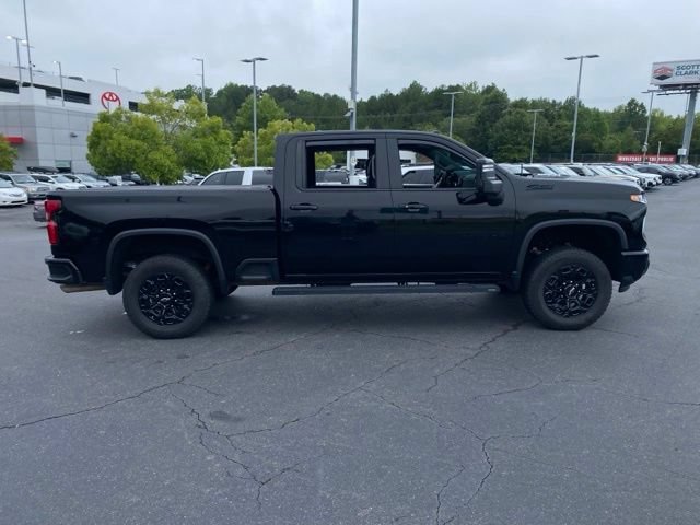 Used 2024 Chevrolet Silverado 2500 LTZ w/ LTZ Plus Package AWD/4WD image 11
