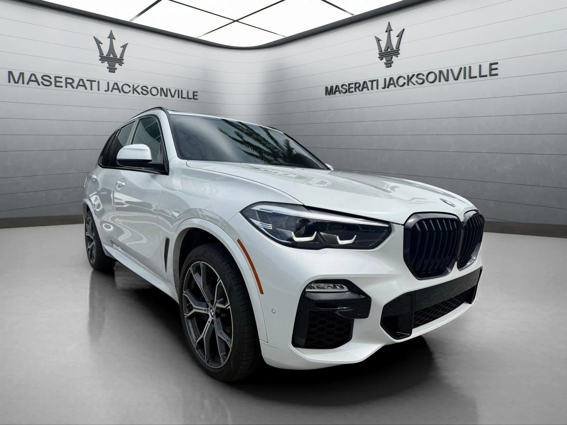 Used 2021 BMW X5 xDrive40i w/ M Sport Package image 10
