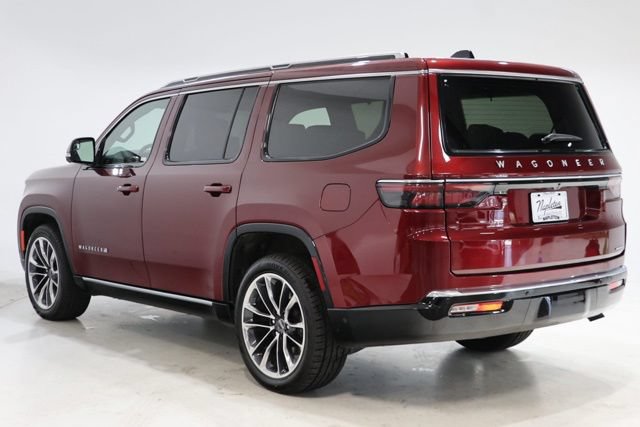 Used 2024 Jeep Wagoneer Series III w/ Premium Group I AWD/4WD image 5