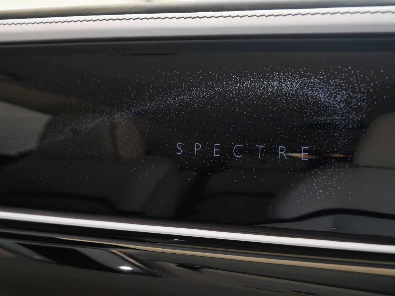 Used 2024 Rolls-Royce Spectre w/ Spectre Launch Package AWD/4WD image 31