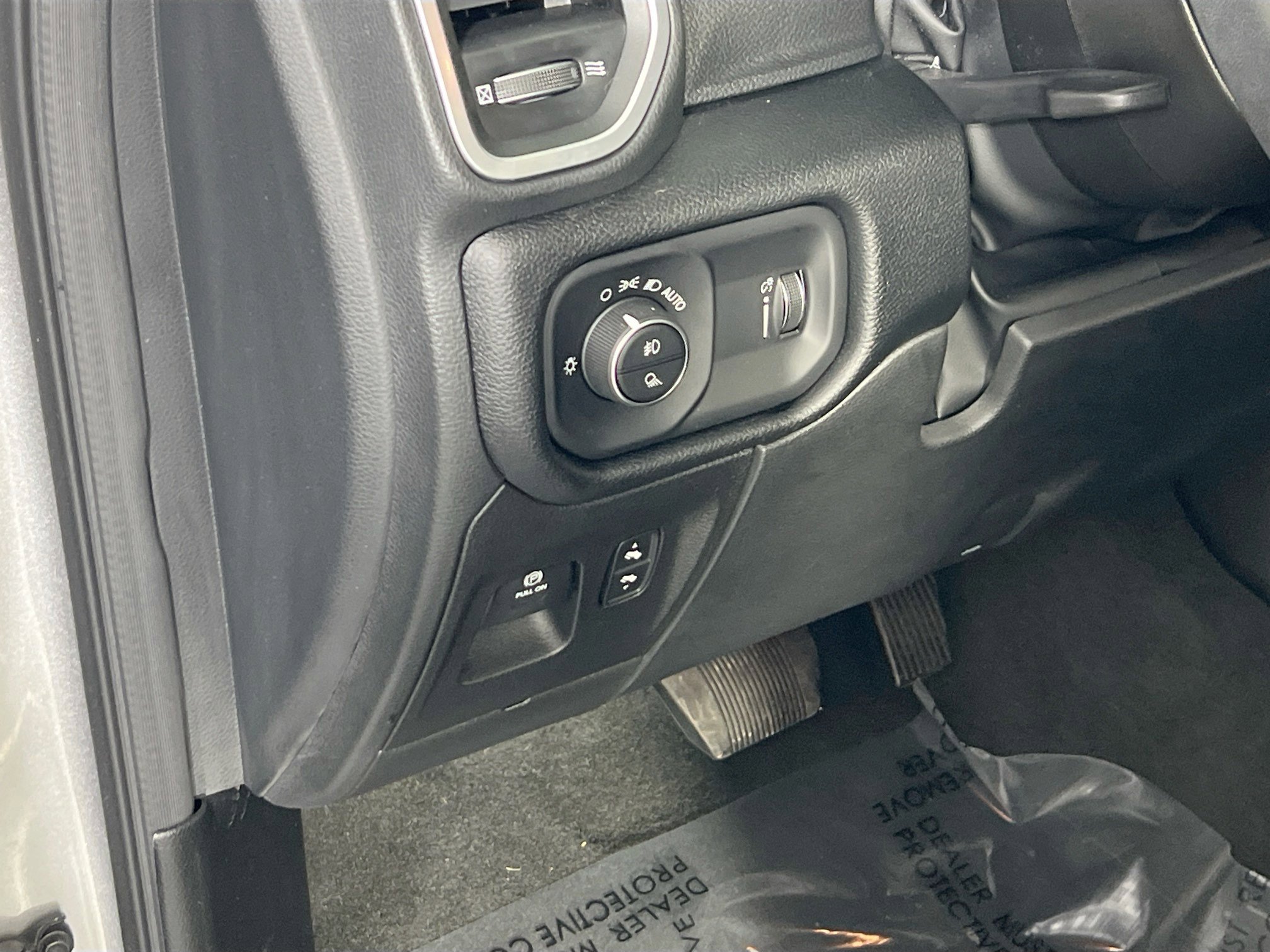 Used 2022 RAM 1500 Big Horn image 10