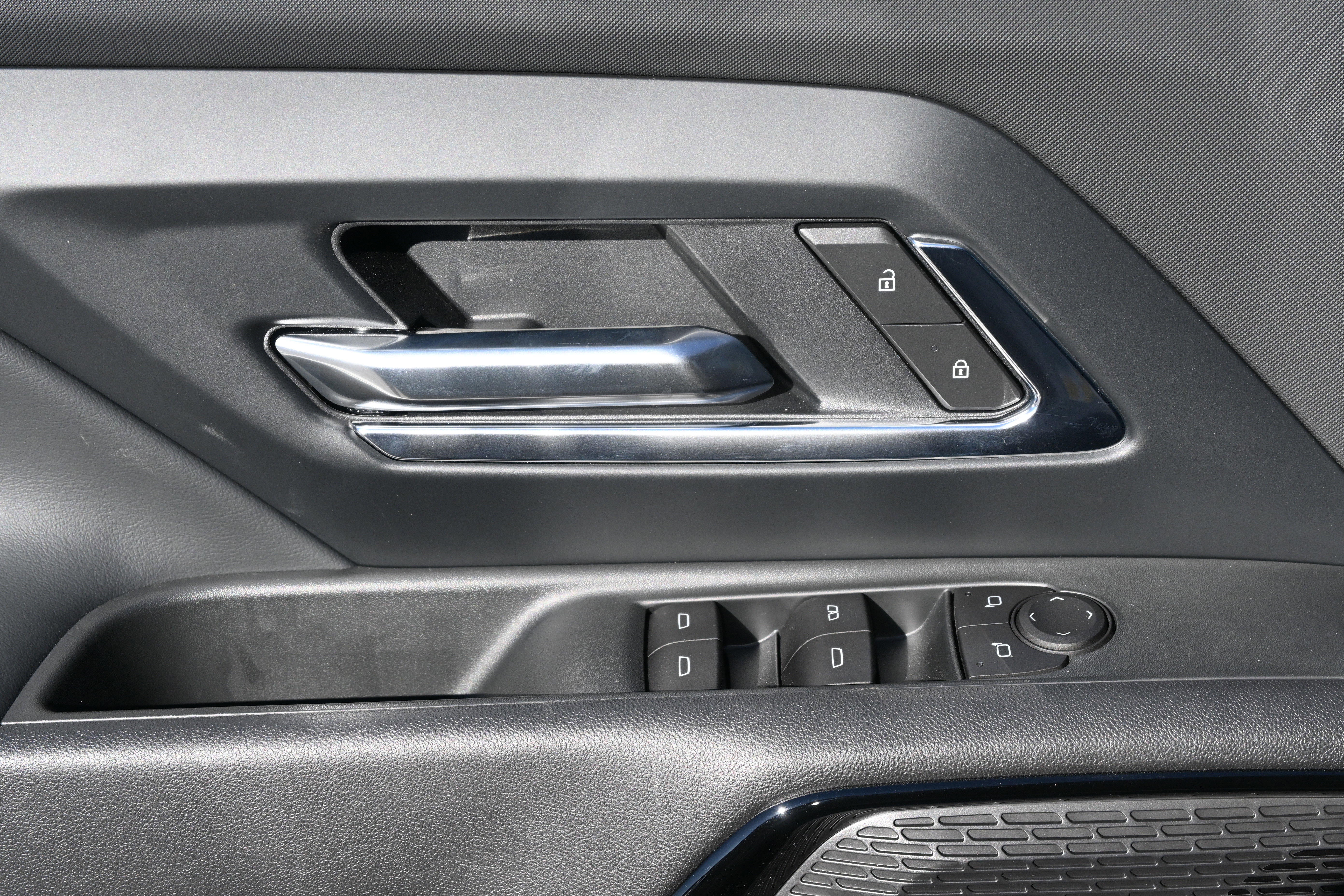 New 2026 Chevrolet Silverado EV LT image 16