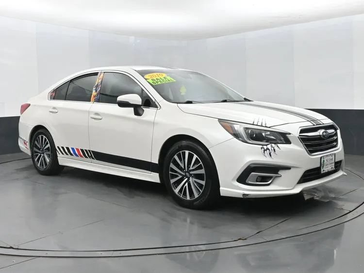 Used 2019 Subaru Legacy 2.5i Premium AWD/4WD image 2