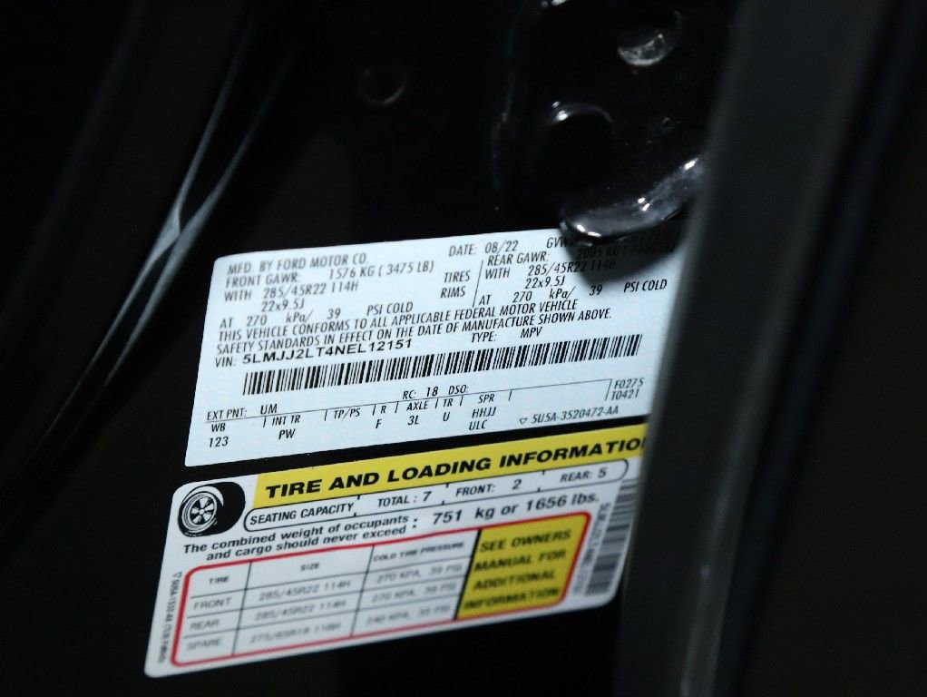 Used 2022 Lincoln Navigator Reserve image 23