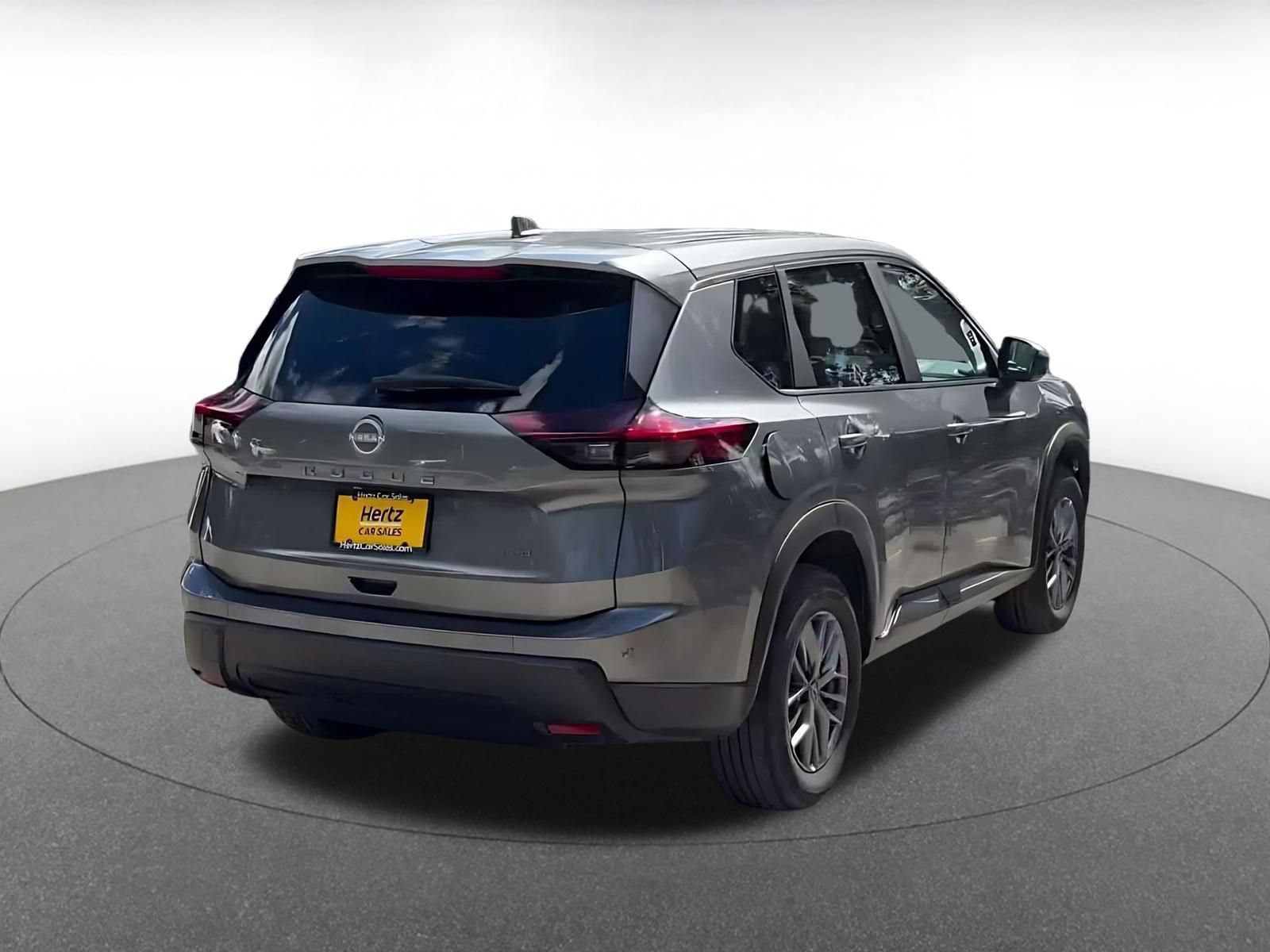 Used 2026 Nissan Rogue SV AWD/4WD image 13