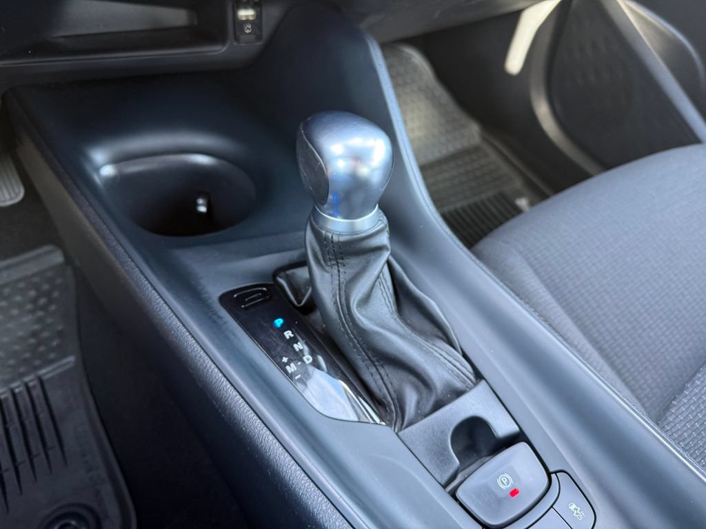 Used 2019 Toyota C-HR LE FWD image 29