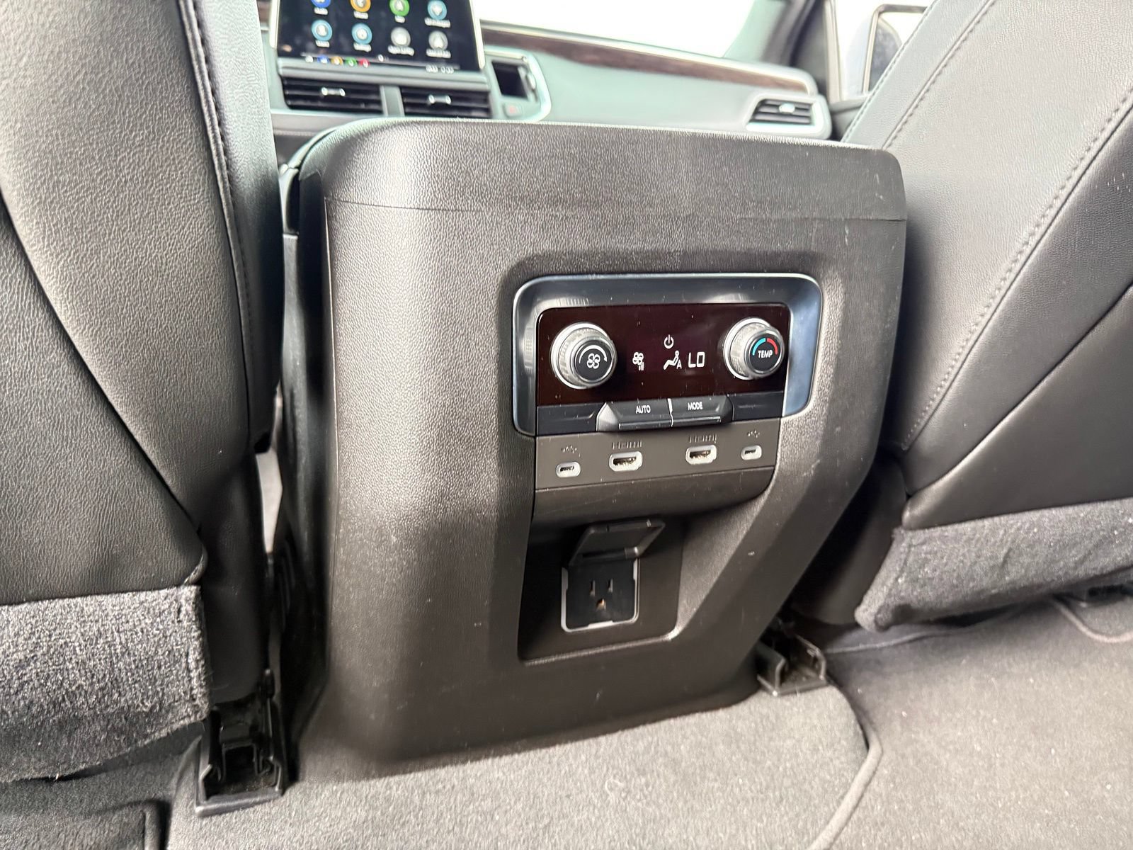 Used 2021 Chevrolet Suburban Z71 w/ Rear Media and Nav Package AWD/4WD image 23