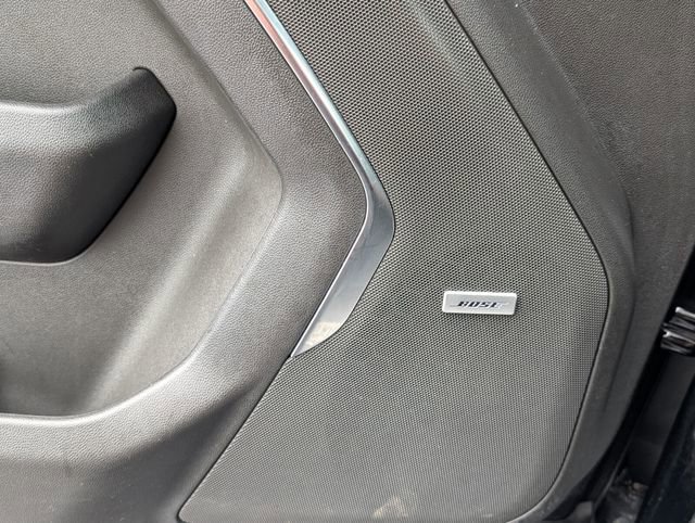 Used 2024 Chevrolet Suburban Z71 w/ Luxury Package image 37