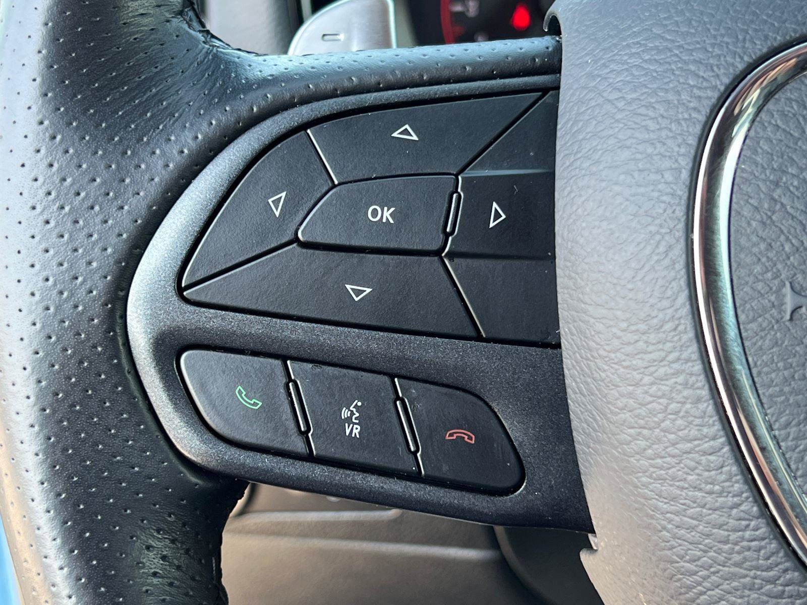 Used 2025 Dodge Durango GT AWD/4WD image 25