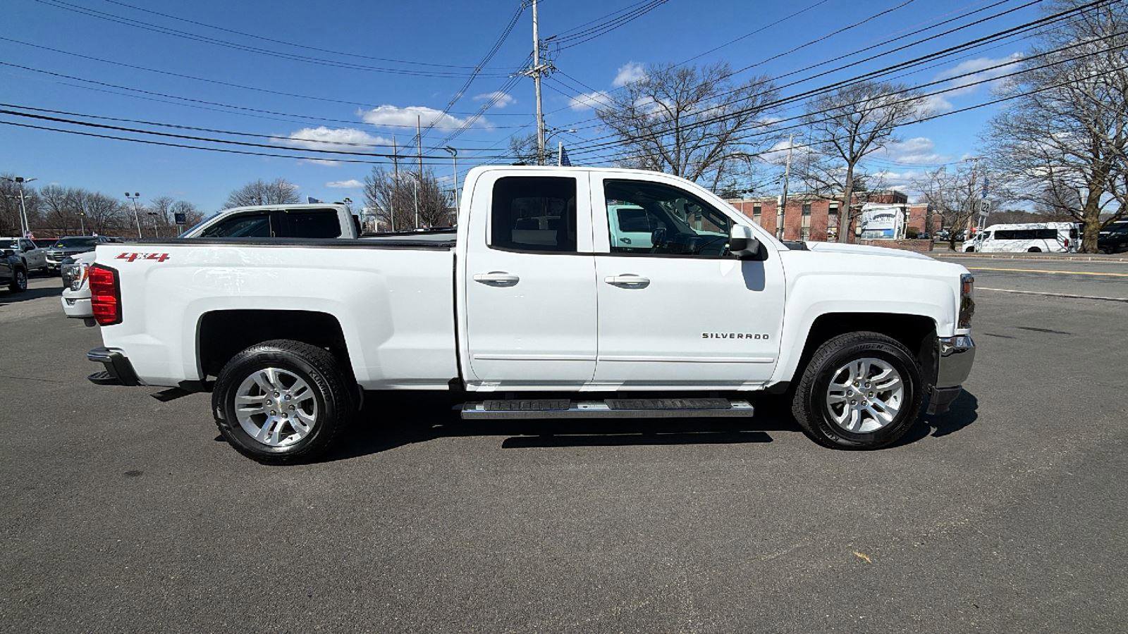 Used 2018 Chevrolet Silverado 1500 LT w/ All Star Edition image 8