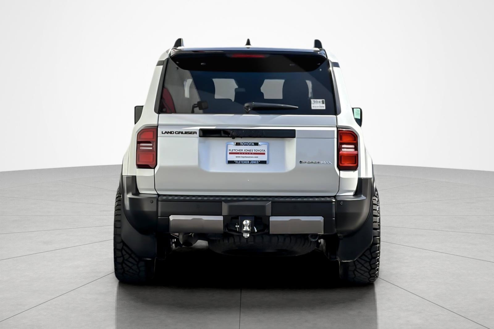 Certified 2025 Toyota Land Cruiser image 4