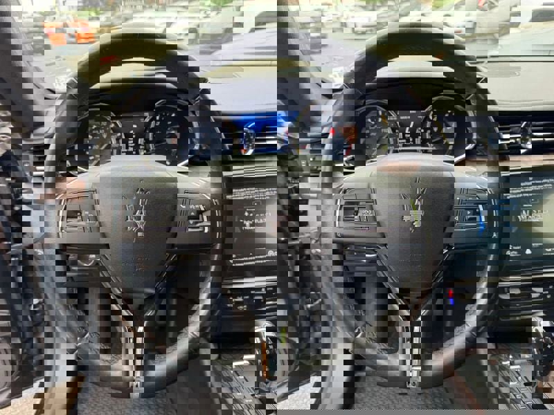 Used 2018 Maserati Quattroporte S image 15