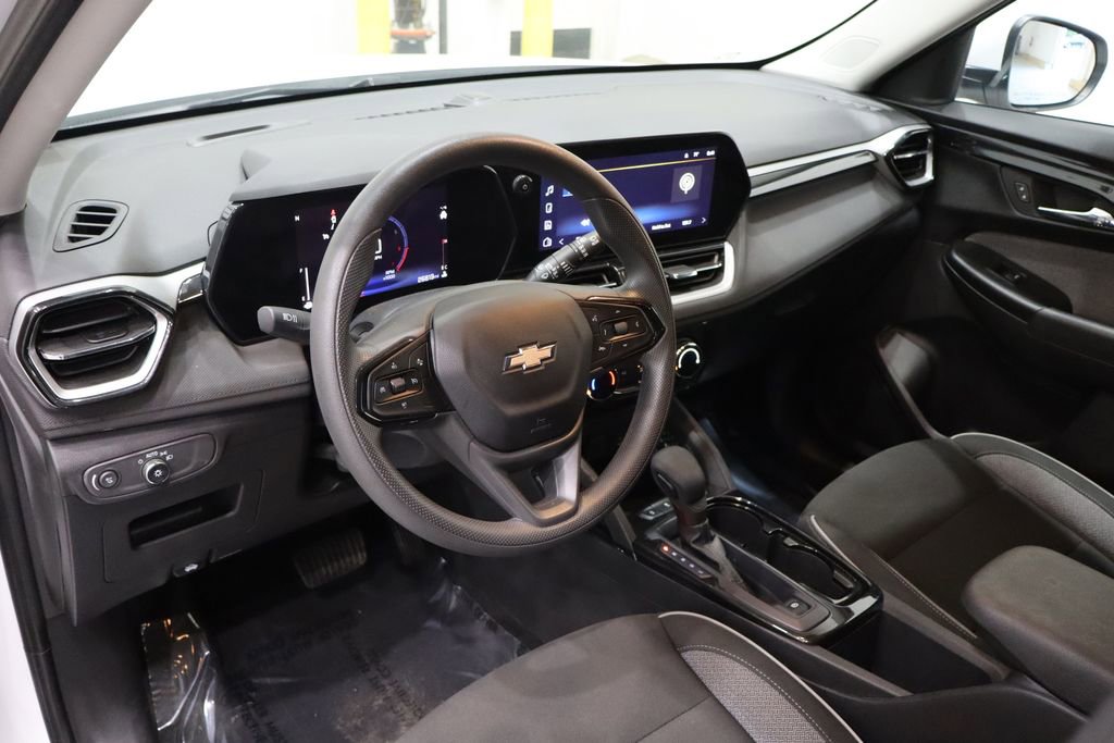Used 2024 Chevrolet TrailBlazer LT image 20