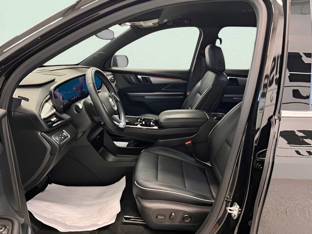 Used 2025 Buick Enclave Preferred AWD/4WD image 18