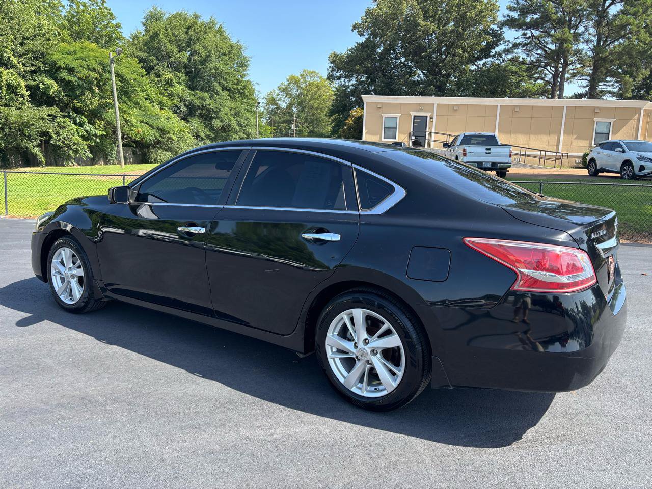Used 2013 Nissan Altima 2.5 SV FWD image 5