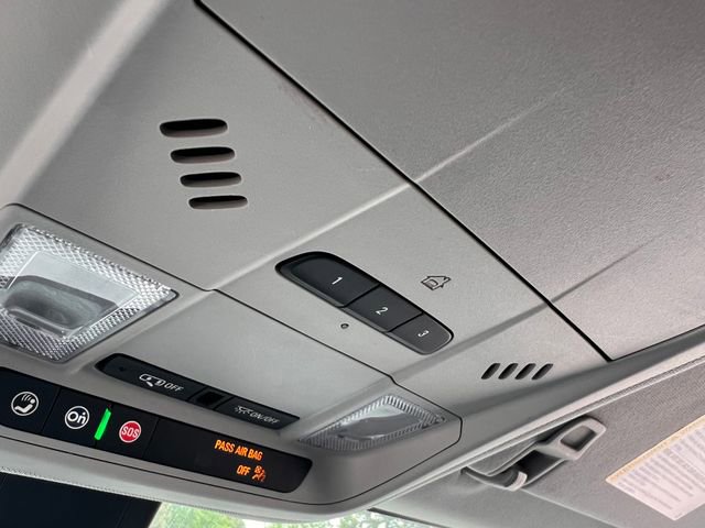 Used 2021 GMC Terrain SLT w/ Elevation Edition image 28