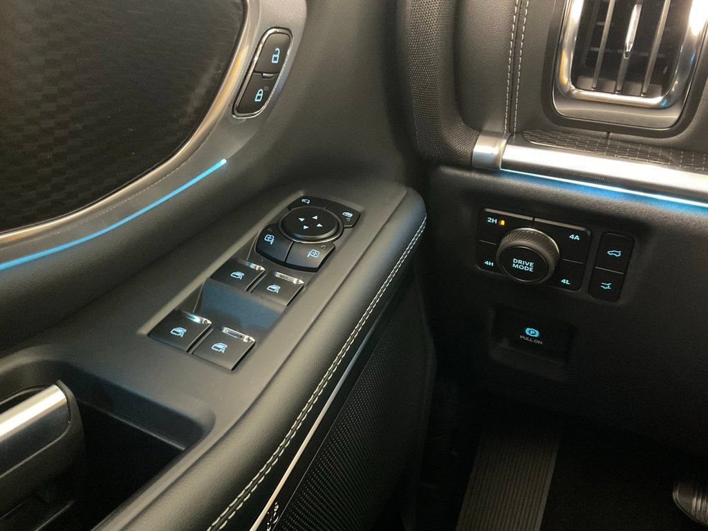 New 2026 Ford Expedition Platinum w/ Stealth Appearance Package AWD/4WD image 21