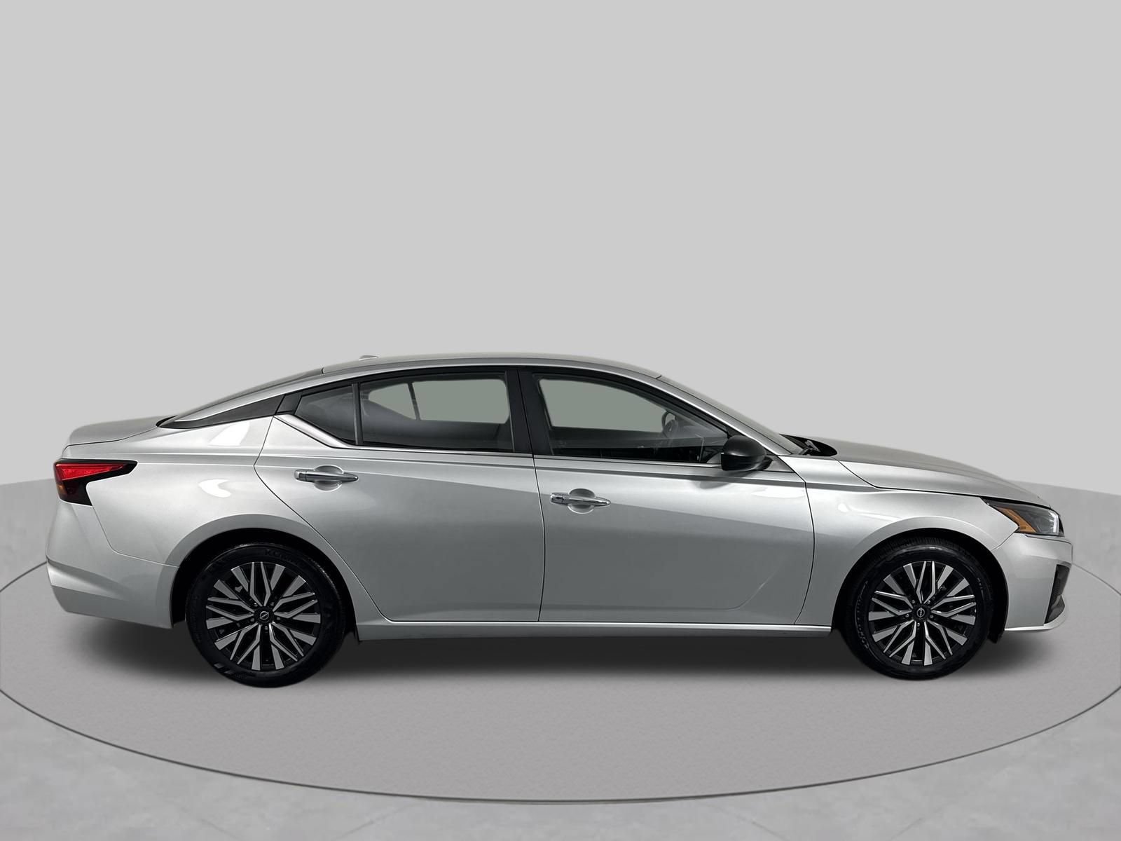 Certified 2024 Nissan Altima 2.5 SV FWD image 36